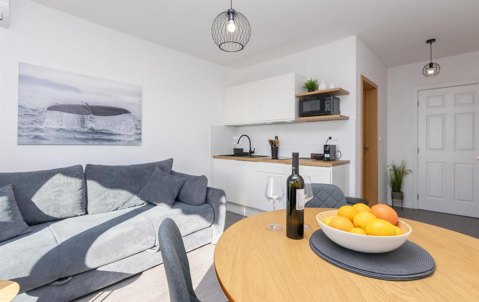 Apartments Marijo Baška Voda Buitenkant foto